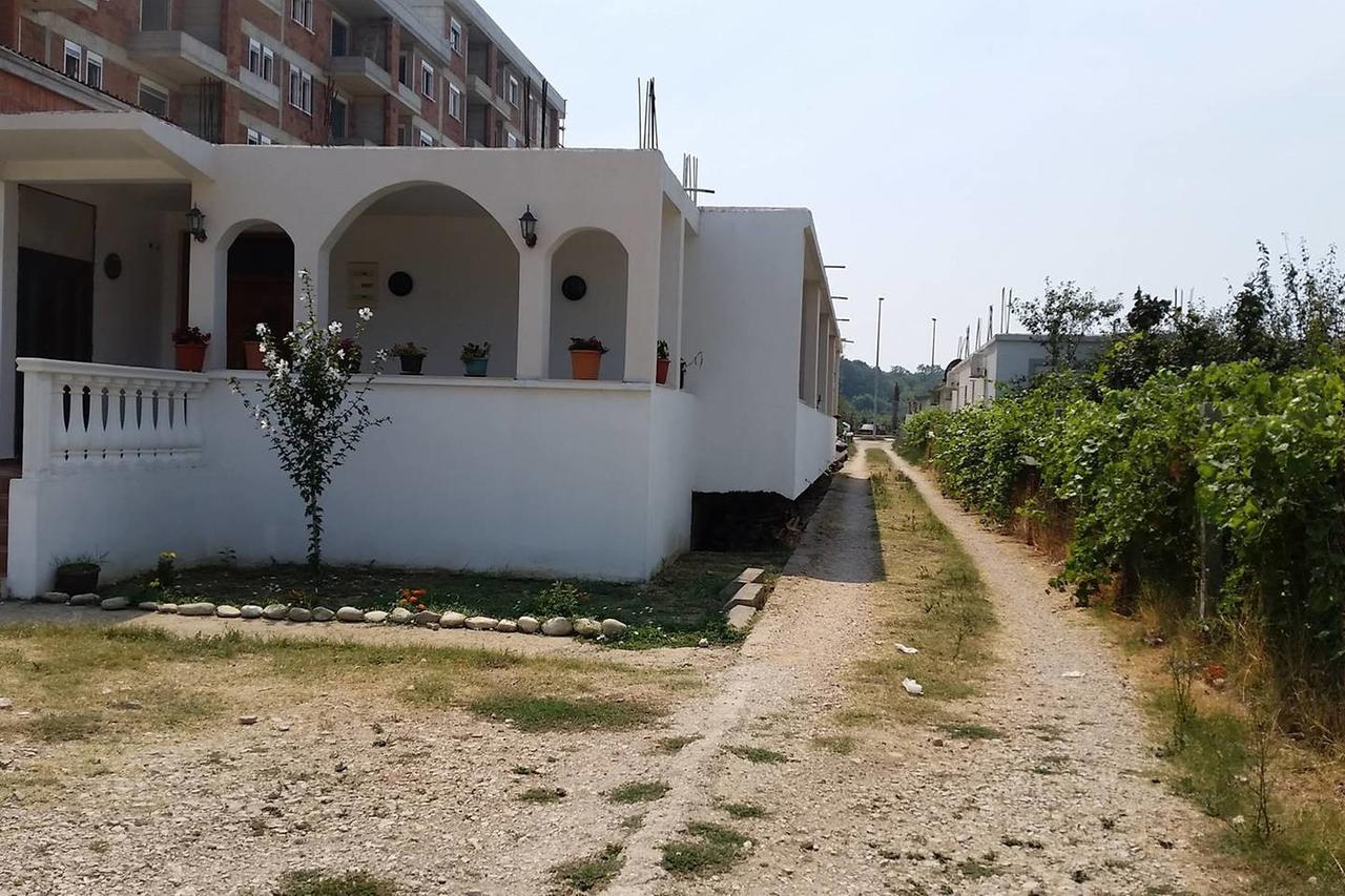 Rooms Ajllin Ulcinj Exterior photo
